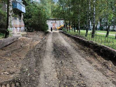 В Смоленске к работам на межквартальном проезде на Соколовского привлекут дополнительные силы - rabochy-put.ru - Смоленск