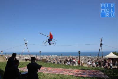 В Дербенте прошел праздник циркового искусства - mirmol.ru