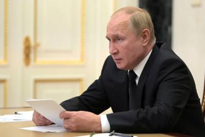 Владимир Путин - Путин поставил на себе естественный эксперимент с коронавирусом - mk.ru