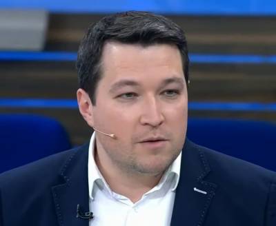 Николай Крючков - Иммунолог заявил о важности досрочной ревакцинации при поездке за границу - runews24.ru - Россия