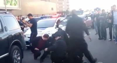 Неадекват открыл огонь в Киеве, срочно съехались патрульные: кадры с места событий - politeka.net - Украина - Киев - район Дарницкий