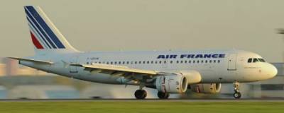 Летевший в Париж самолет компании Air France вернулся в Пекин из-за возгорания в салоне - runews24.ru - Франция - Париж - Пекин - Beijing