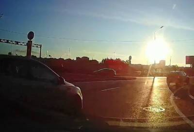 На едва запущенном круговом перекрестке в Мурино произошло новое ДТП - online47.ru - Санкт-Петербург