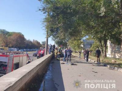 Ирина Костюченко - Взрыв автомобиля в Днепре квалифицирован как теракт (ВИДЕО) - lenta.ua - Украина