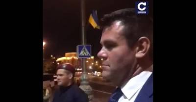 Владимир Зеленский - "У меня есть деньги": помощник "слуги народа" предлагал интим-услуги копам в Киеве (видео) - focus.ua - Украина - Киев