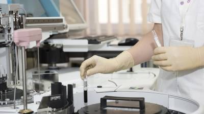 Ложные антитела назвали основным фактором риска смерти от COVID-19 - inforeactor.ru - Россия