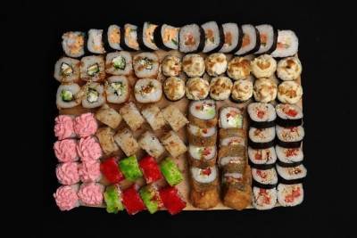 Пиццу при заказе роллов, лапши Wok и салатов от 600 руб. с самовывозом подарит «Коробочка» - chita.ru - шт. Калифорния