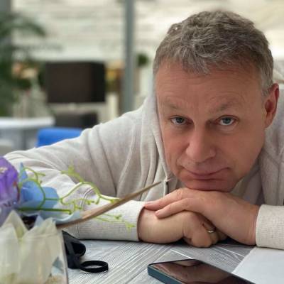 Анастасия Заворотнюк - Сергей Жигунов - Жигунов рассказал о трудностях съемок сериала «Моя прекрасная няня» с Заворотнюк - actualnews.org - США - Екатеринбург