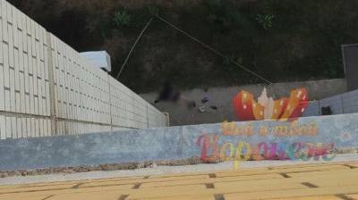 СК установил личность найденного мёртвым под окнами многоэтажки воронежца - vestivrn.ru - Воронеж