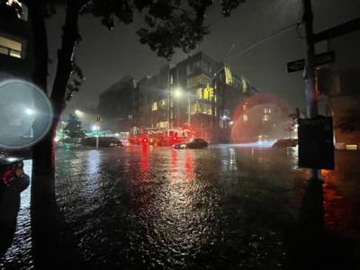 Вильям Де-Блазио - Кэти Хокул - Ураган "Ида": Нью-Йорк объявил режим ЧС из-за сильного наводнения - unn.com.ua - США - Украина - Киев - Нью-Йорк - Нью-Йорк - шт. Нью-Йорк