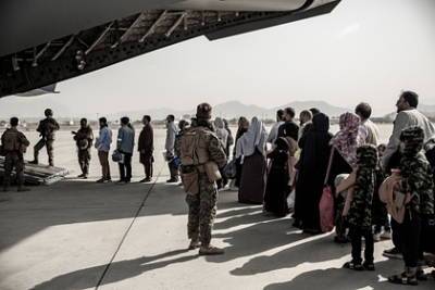 Жозеп Боррель - В ЕС решили заняться общей обороной из-за хаотичной эвакуации из Кабула - lenta.ru - США - Афганистан