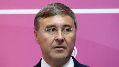Валерий Фальков - Антон Котяков - Фальков на ВЭФ: Полный переход на дистанционное обучение в вузах невозможен - mir24.tv - Россия