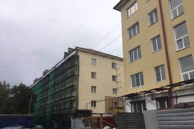 Внешний вид трех мурманских домов приводят в порядок - murmansk.mk.ru - Мурманск - Мурманская обл.