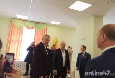 Александр Дрозденко - Хорошо тут: Александр Дрозденко оценил новый детский сад в Мурино на 100 мест - online47.ru - Ленинградская обл.