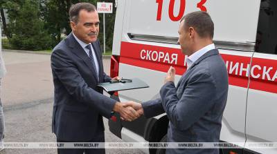 Белорусско-немецкая компания передала Брестской облбольнице реанимобиль и лазерный комплекс - belta.by - Белоруссия - Германия