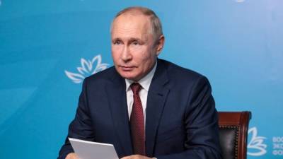 Владимир Путин - Дмитрий Песков - Песков раскрыл детали выступления Путина на пленарном заседании ВЭФ - 5-tv.ru