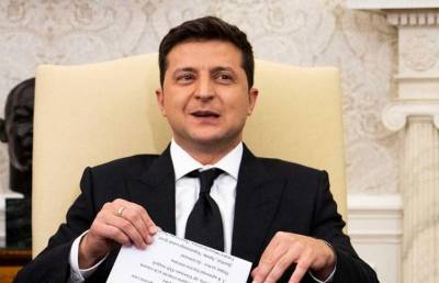 Владимир Зеленский - Мария Захарова - Джо Байден - «Как его колбасит»: странное поведение Зеленского озадачило Сеть - pupolita.ru - Россия - США - Украина
