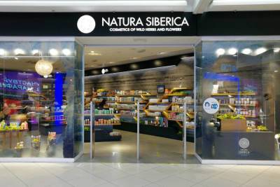 Андрей Трубников - Десятки магазинов и производство Natura Siberica приостановили работу - abnews.ru - Эстония