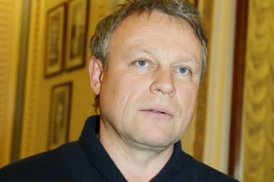 Сергей Жигунов - Жигунов рассказал о трудностях во время съемок «Моей прекрасной няни» - lenta.ru - Россия - США - Екатеринбург