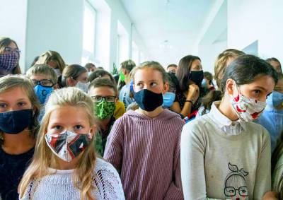 В чешской школе 23 антигенных теста показали положительный результат. Повторные PCR - ни одного - vinegret.cz - Чехия