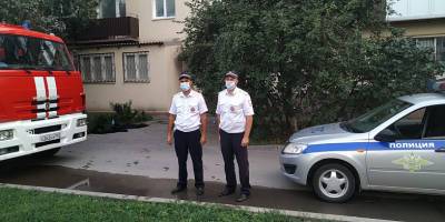 В Волгодонске полицейские спасли людей из пожара - dontr.ru - Волгодонск