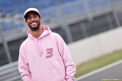 Риккардо: Я не могу сравниться с Кими по популярности - f1news.ru - Голландия