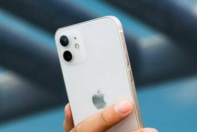 Популярный iPhone 12 резко подешевел - lenta.ru - Россия