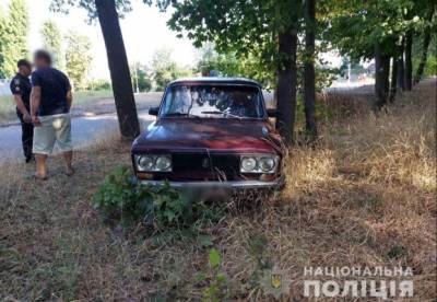 Под Харьковом автомобиль влетел в группу людей - пострадали дети (фото) - facenews.ua - Украина - Киев - Харьковская обл. - Харьков - Чугуев