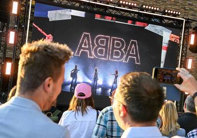 Знаменитая группа ABBA возвращается на сцену после 40-летнего перерыва - tvc.ru - Лондон - Швеция