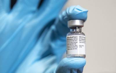 В Японии обнаружили посторонние вещества в вакцине Pfizer - novostiua.news - США - Украина - Япония