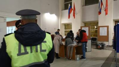 Михаил Федоров - Дмитрий Андреев - На одном из участков для голосования в Петербурге устроили погром - dp.ru - Санкт-Петербург - район Кировский, Санкт-Петербург