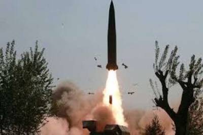 Есихидэ Суг - Нобуо Киси - Япония отреагировала на запуски баллистических ракет Северной Кореей - lenta.ua - Украина - КНДР - Япония