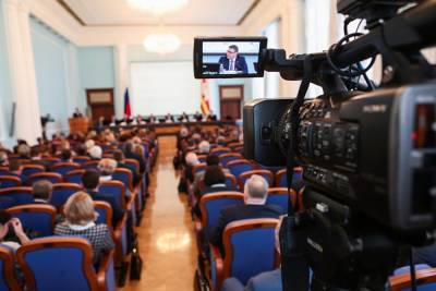 Бюджет Челябинской области каждый год платит по счетам муниципалитетов, а они копят новые долги - znak.com - Челябинская обл.