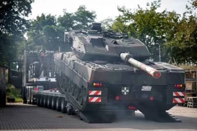 Первые модернизированные танки Leopard 2A7V поступили на вооружение Бундесвера - topwar.ru - Германия