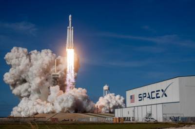 Илон Маск - Джаред Айзекман - SpaceX запустила космический корабль с первым гражданским экипажем - vchaspik.ua - США - Украина - Лондон - шт.Флорида