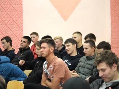 Представители профсоюзного комитета АЗ «УРАЛ» побывали в Миасском машиностроительном колледже - u24.ru - Россия