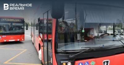 Пассажиров автобусов в Казани просят не прятать от кондукторов браслет в дни выборов - realnoevremya.ru - респ. Татарстан - Казань