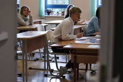 Учитель предупредил сдающих ЕГЭ по обществознанию о ловушке - lenta.ru