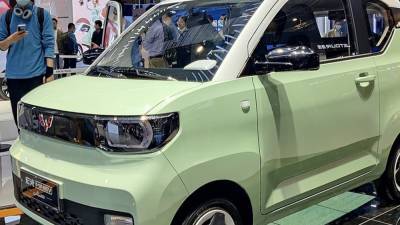Электрокар Hongguang Mini EV возглавил рейтинг самых популярных легковых машин в Китае - inforeactor.ru - Китай