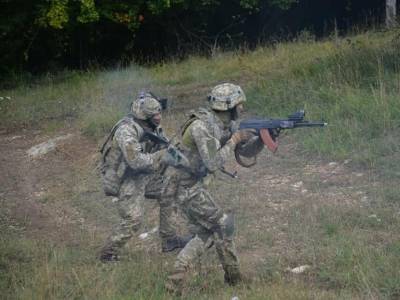 Один украинский военный пострадал из-за обстрела боевиков на Донбассе - gordonua.com - Россия - Украина - Крым - Луганская обл. - Донецкая обл. - Обстрелы