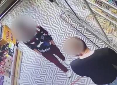 Молодой липчанин регулярно воровал из магазинов сыр и колбасу (видео) - lipetskmedia.ru - Россия - Липецкая обл.