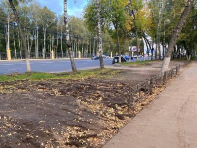 Газон напротив нижегородского парка «Швейцария» оградили забором - vgoroden.ru - Швейцария - Нижний Новгород
