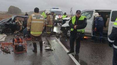 Двое погибли и семеро пострадали в ДТП с микроавтобусом под Тамбовом - 5-tv.ru - Москва - Россия - Волгоград - респ. Калмыкия - Тамбов - Тамбовская обл.