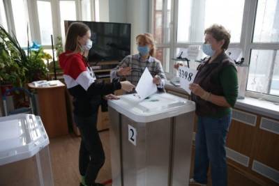 С учетом онлайн-голосования: явка на выборах в Госдуму в Москве за два дня выше 34% - eadaily.com - Москва - район Щукино