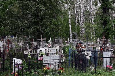 Петр Чумаков - Иммунолог Николай Крючков - Врачи назвали истинную причину, почему смертность из-за коронавируса в России не падает - bloknot.ru - Россия