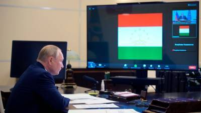 Владимир Путин - Дмитрий Песков - Путин заявил о десятках заболевших в его окружении - svoboda.org - Россия - Душанбе