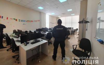 В Харькове накрыли call-центры мошенников, звонивших от имени банков - korrespondent.net - Украина - Харьков