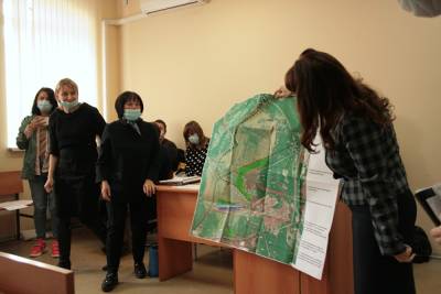 Жители Екатеринбурга судятся с мэрией из-за строительства ТЛЦ на берегу Шарташа - znak.com - Екатеринбург