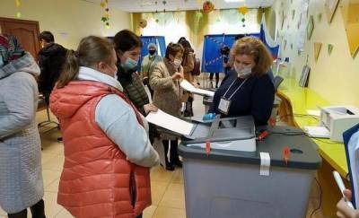 В Тюмени на избирательном участке в районе МЖК наблюдатели не выявляют нарушений - news.megatyumen.ru - Тюмень