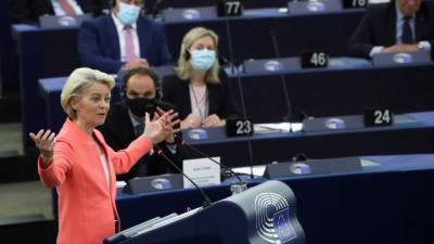 Глава Еврокомиссии обвинила Минск в попытках дестабилизации ЕС - svoboda.org - Белоруссия - Польша - Литва - Минск - Латвия - Брюссель - Ляйен